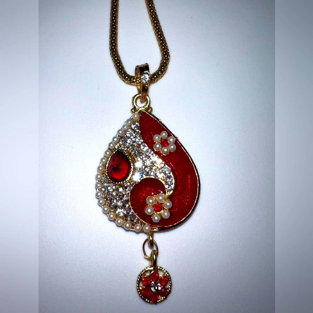 Red Ruby/Pearl Necklace & Earrings Set - Picture 4 of 6